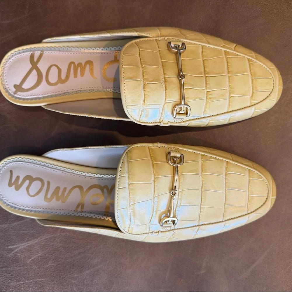Sam Edelman Flats - Picture 1 of 6